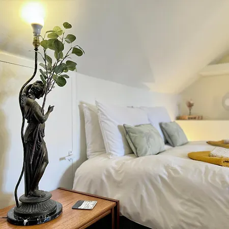 Stylish And Cosy In The Heart Of