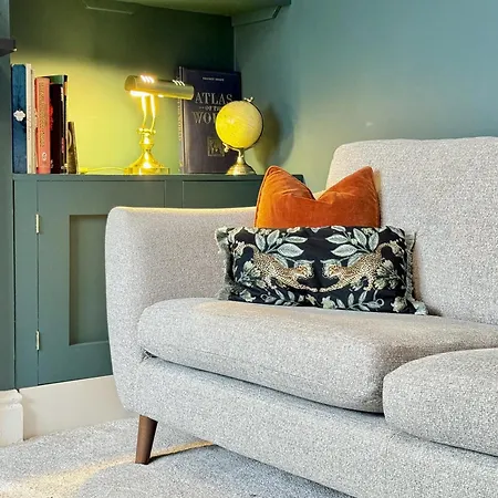 בית נופש Stylish And Cosy In The Heart Of